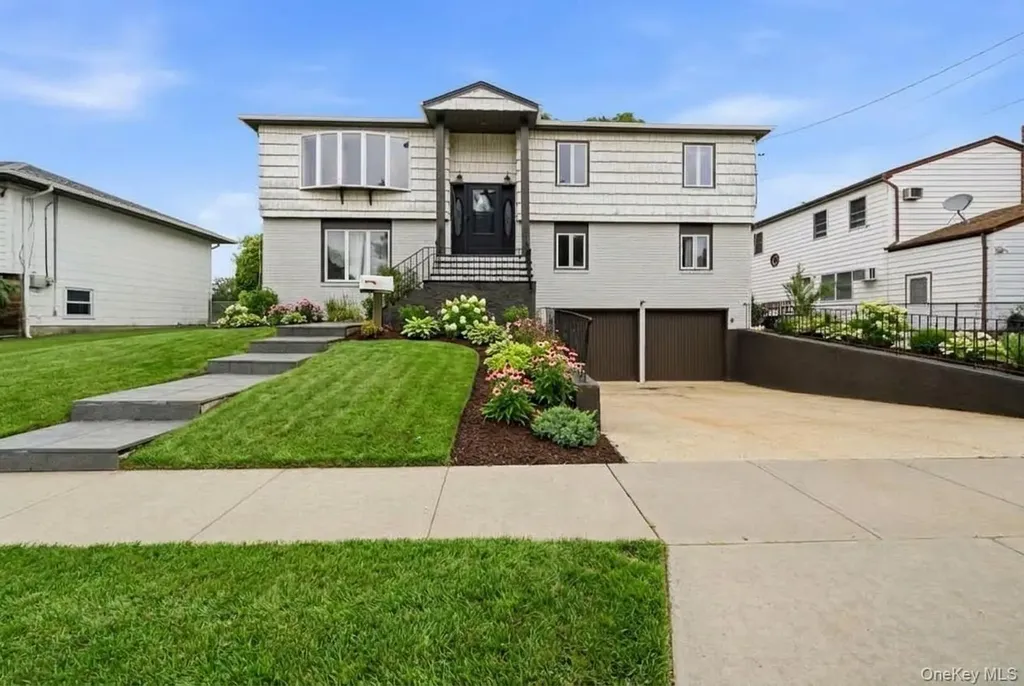 23 3rd Avenue Farmingdale NY 11735
