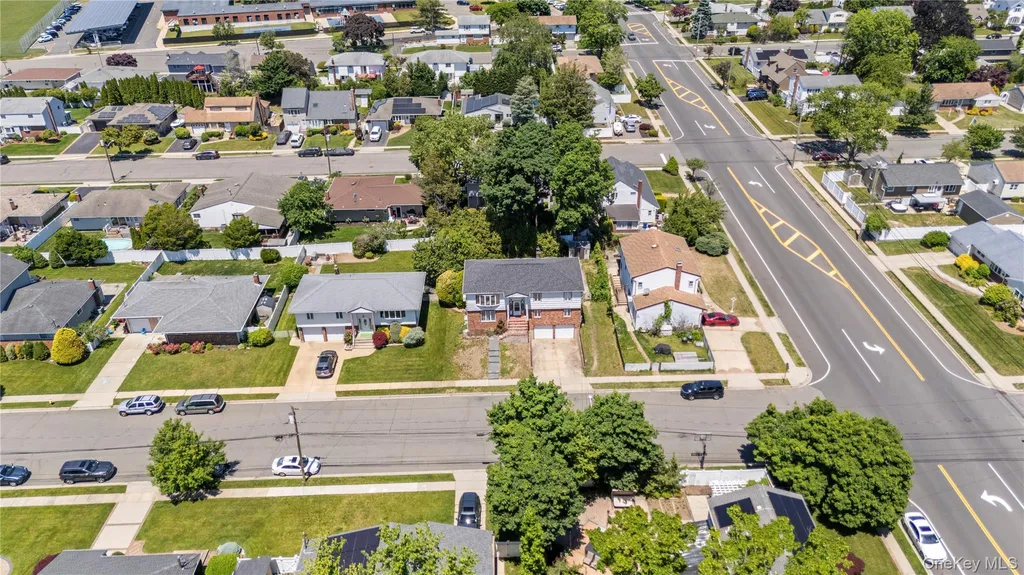 23 3rd Avenue Farmingdale NY 11735