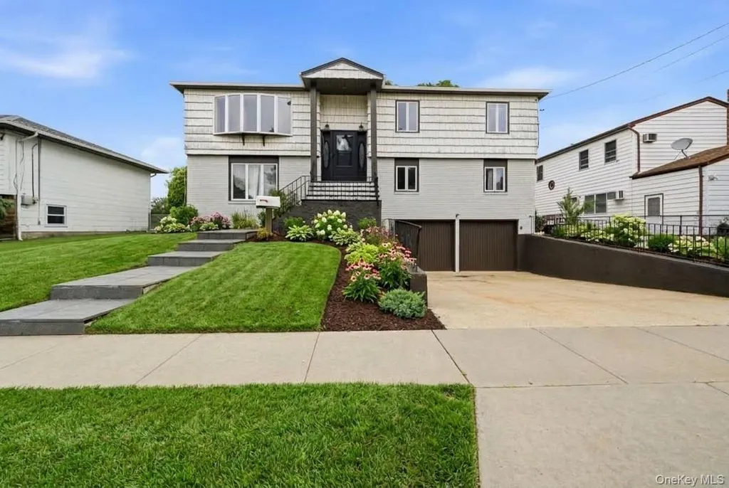 23 3rd Avenue Farmingdale NY 11735