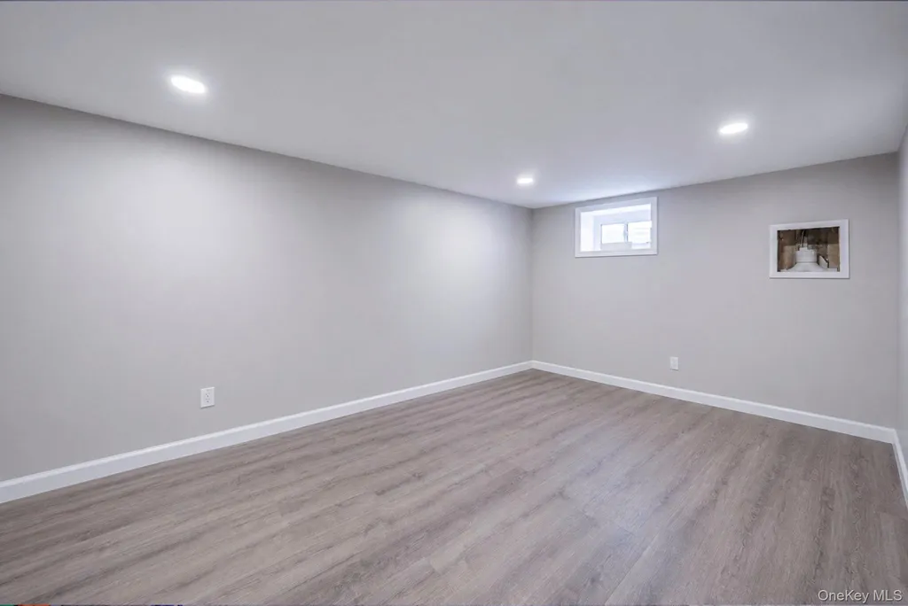 28 High Street Farmingdale NY 11735