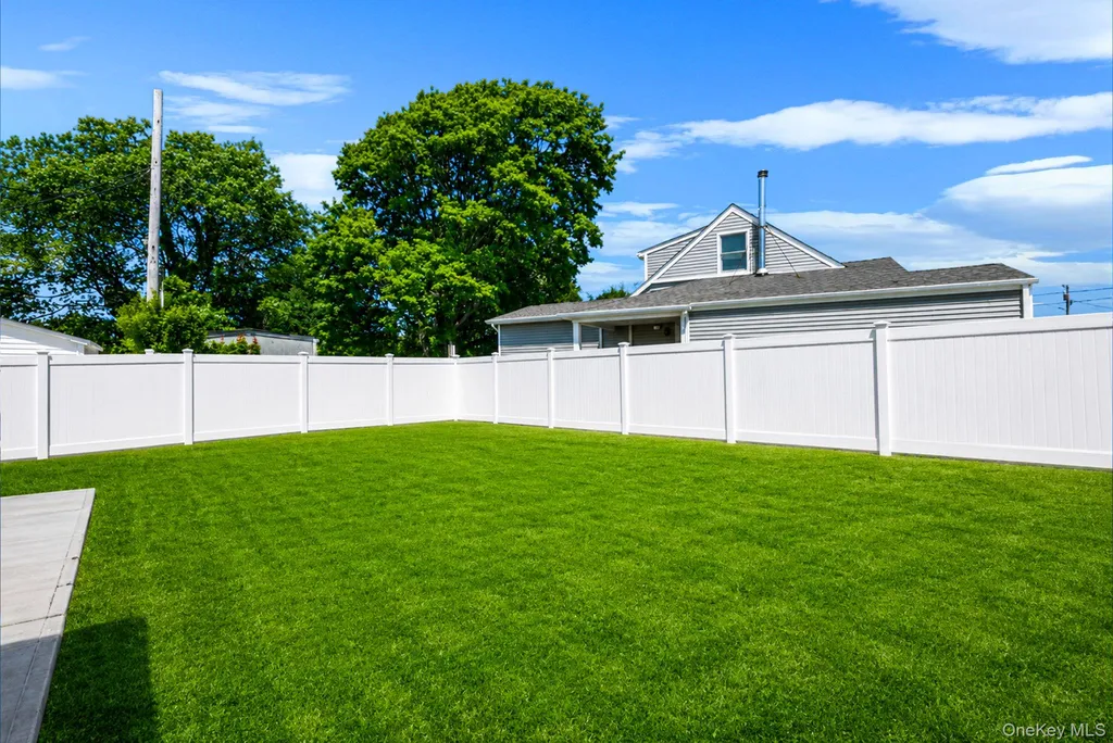 28 High Street Farmingdale NY 11735