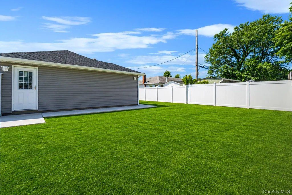 28 High Street Farmingdale NY 11735