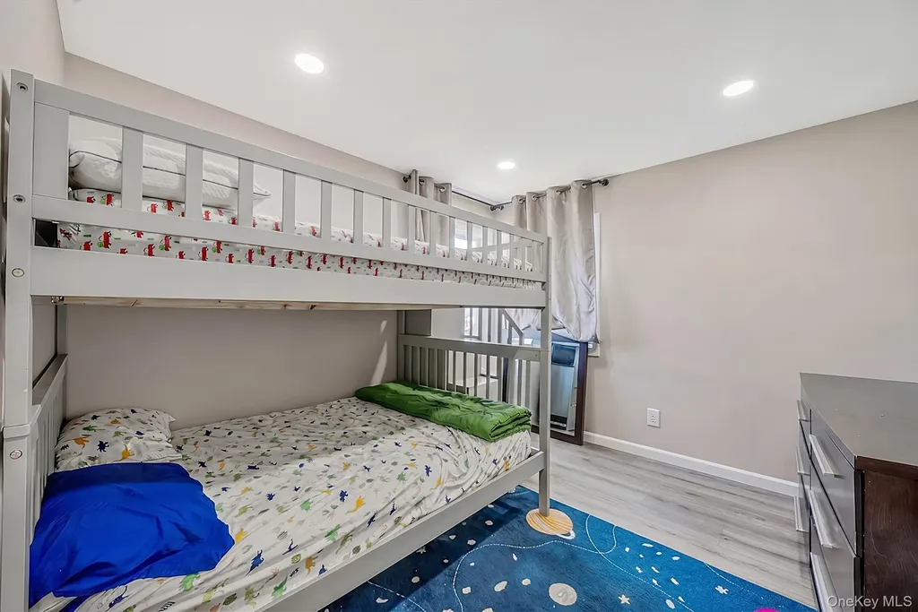 28 High Street Farmingdale NY 11735