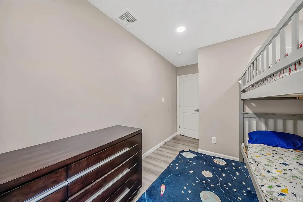 28 High Street Farmingdale NY 11735