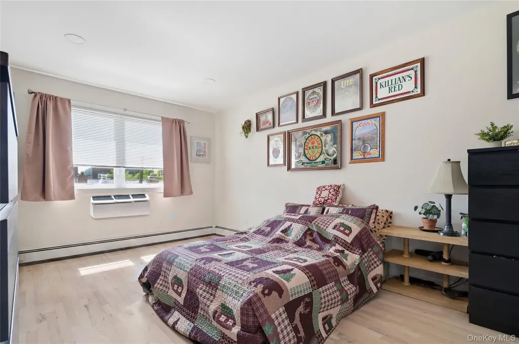 2511 44th Street Astoria NY 11103