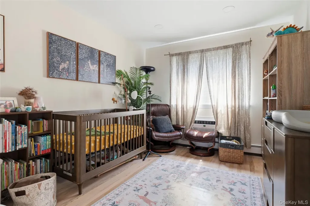 2511 44th Street Astoria NY 11103