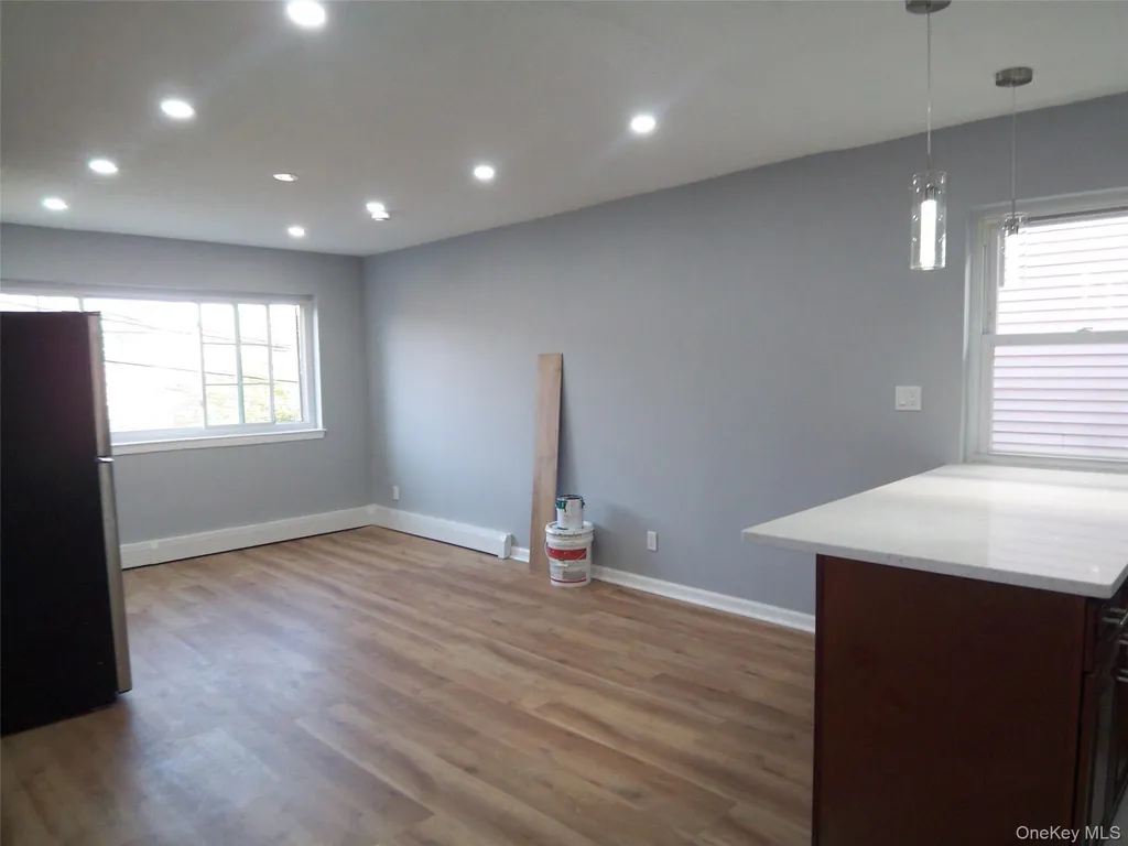1008 E 228th Street Bronx NY 10466