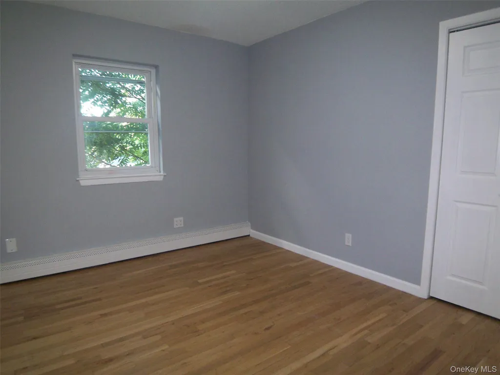 1008 E 228th Street Bronx NY 10466