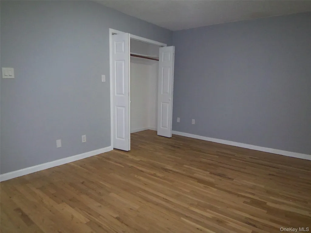 1008 E 228th Street Bronx NY 10466