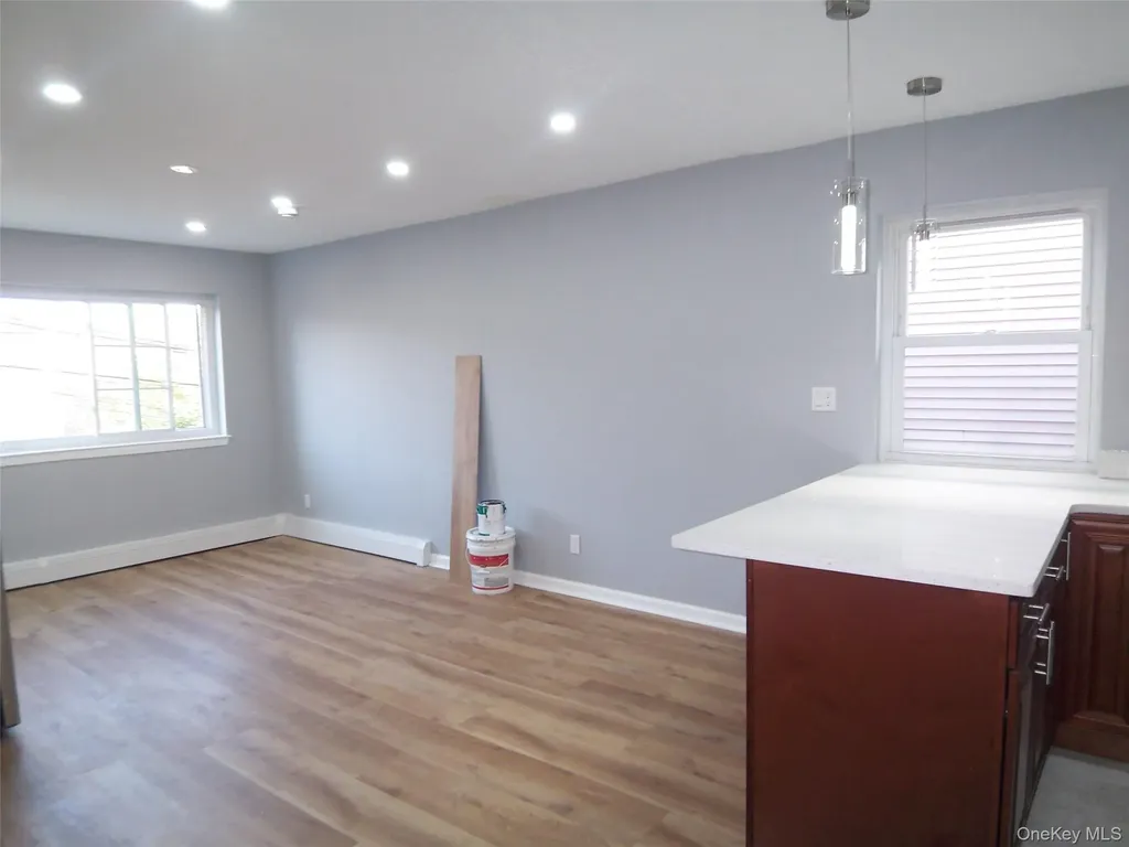 1008 E 228th Street Bronx NY 10466