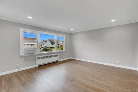 792 Highview Avenue Westbury NY 11590
