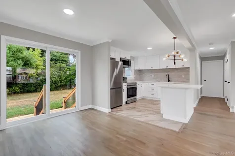 792 Highview Avenue Westbury NY 11590