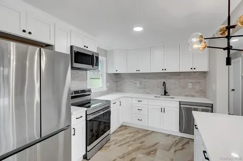 792 Highview Avenue Westbury NY 11590