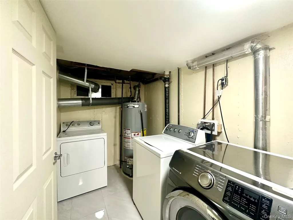 4744 199th Street Flushing NY 11358