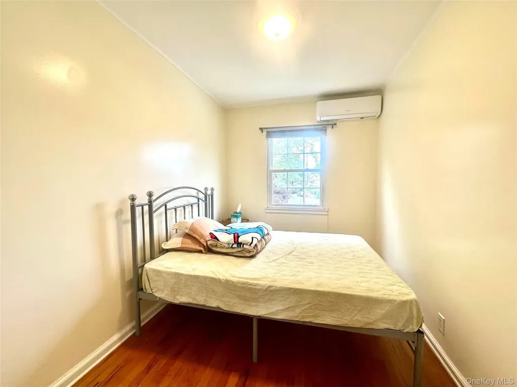 4744 199th Street Flushing NY 11358