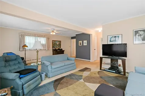 17 Requa Street Briarcliff Manor NY 10510