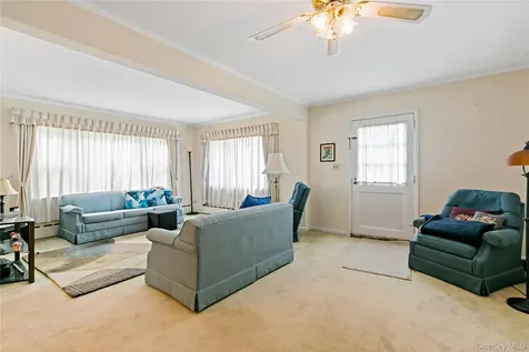 17 Requa Street Briarcliff Manor NY 10510
