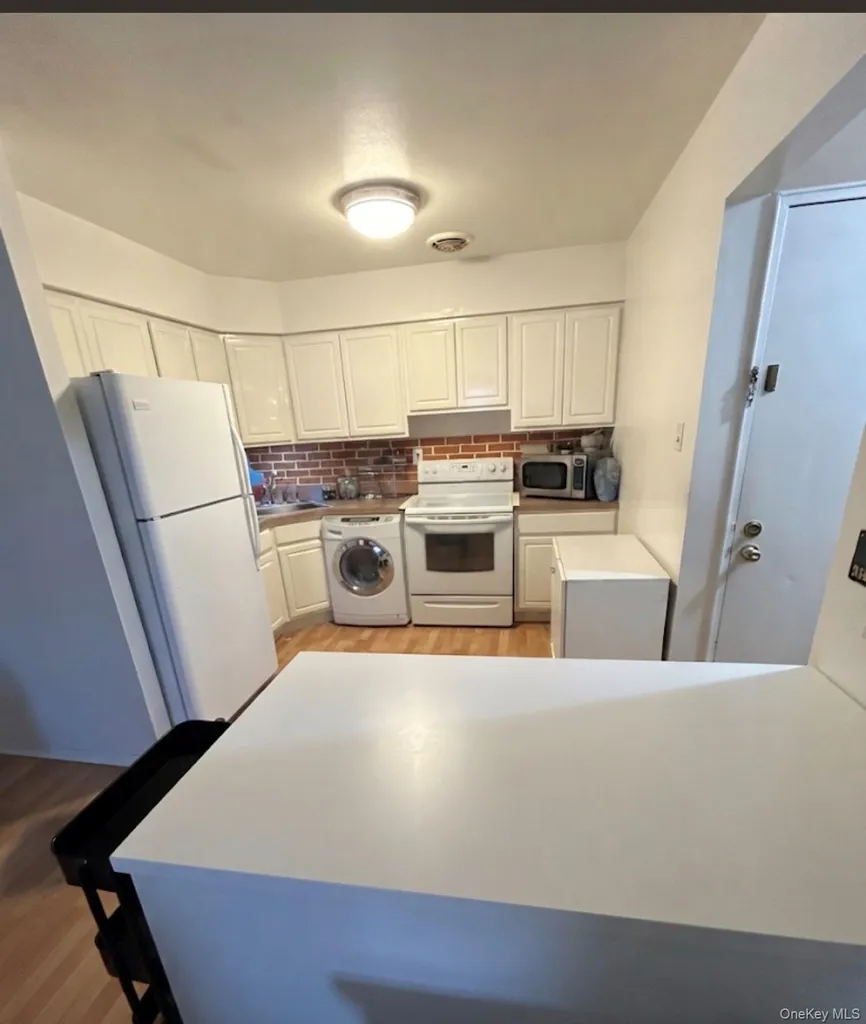 1011 Throggs Neck Expressway Bronx NY 10465