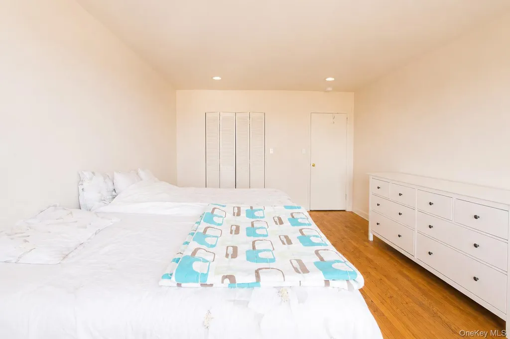 333 Broadway Long Beach NY 11561