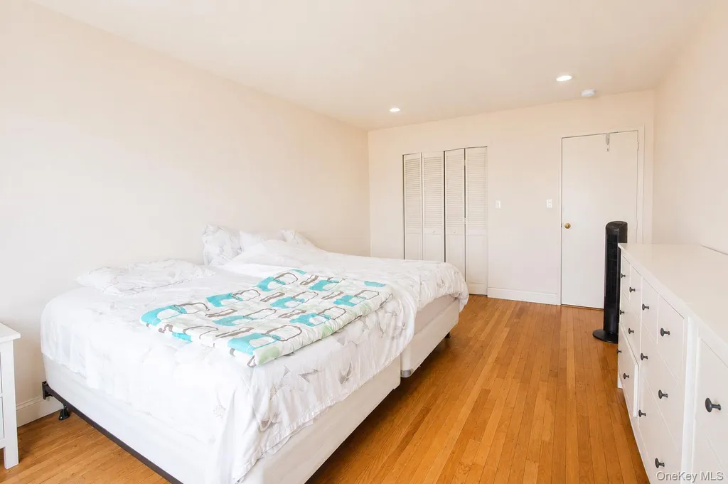 333 Broadway Long Beach NY 11561