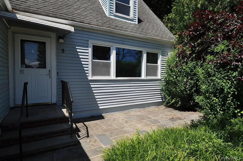 5 Knox Road Eastchester NY 10709