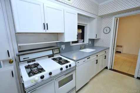 5 Knox Road Eastchester NY 10709