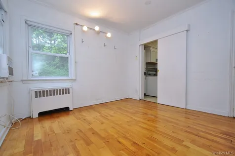 5 Knox Road Eastchester NY 10709