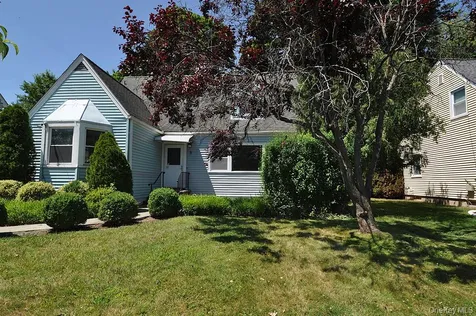 5 Knox Road Eastchester NY 10709