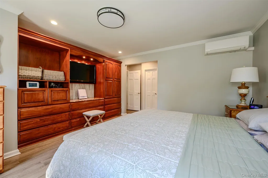 10 Dorset Lane Rockville Centre NY 11570