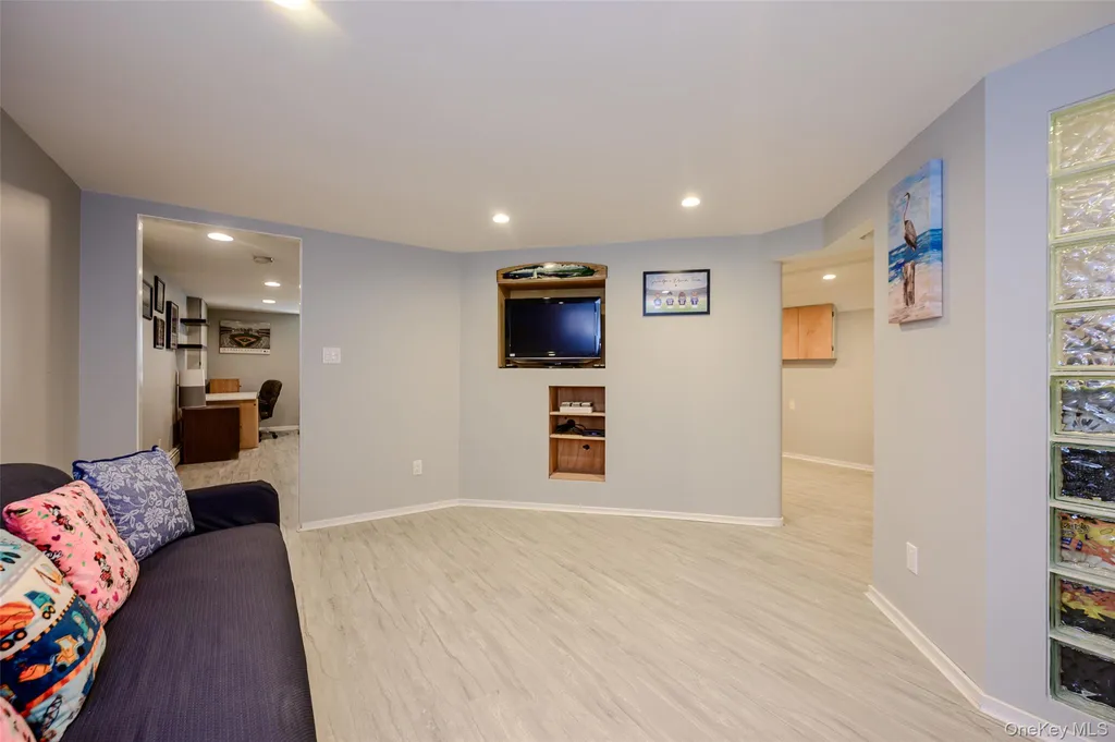 10 Dorset Lane Rockville Centre NY 11570