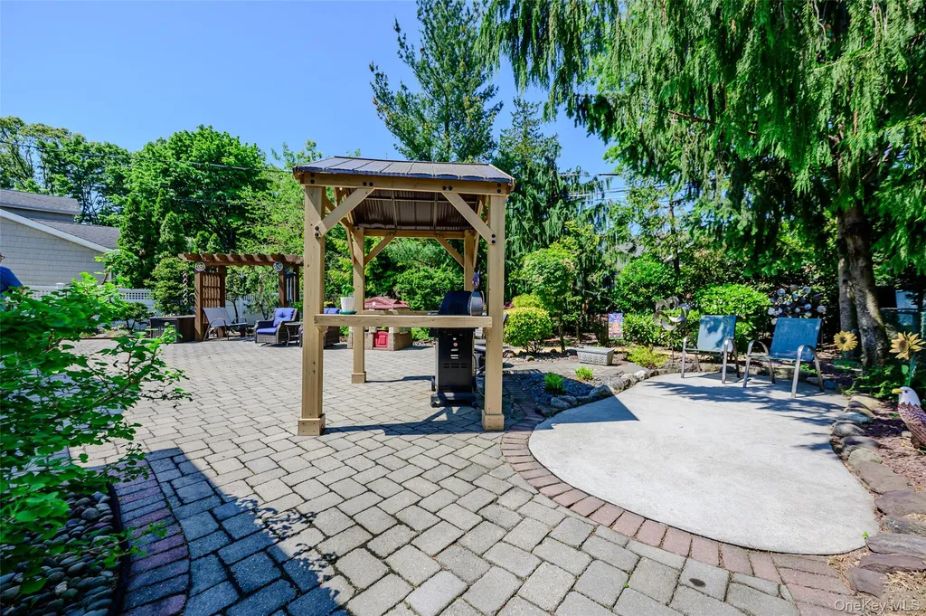 10 Dorset Lane Rockville Centre NY 11570