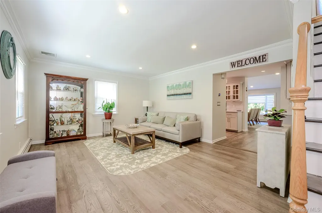 10 Dorset Lane Rockville Centre NY 11570