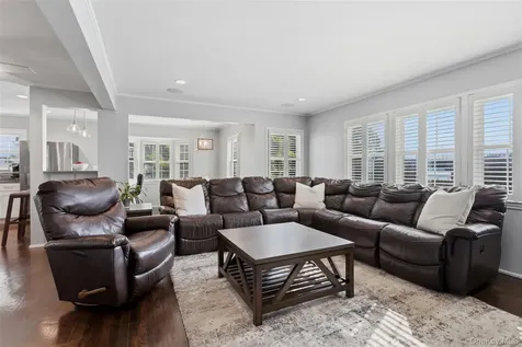 110 Tappan Landing Road Tarrytown NY 10591