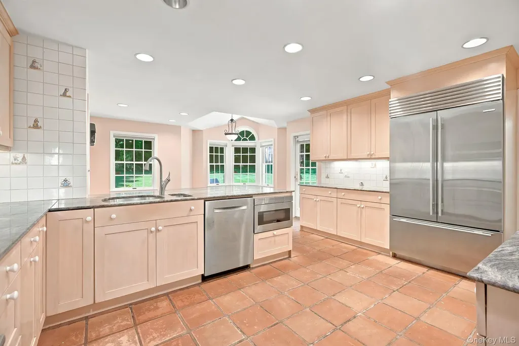 1 Sheridan Road Scarsdale NY 10583