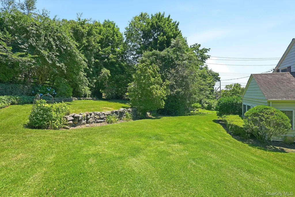 1 Sheridan Road Scarsdale NY 10583
