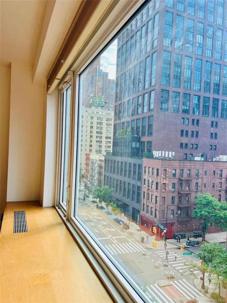 411 E 53rd Street New York (manhattan) NY 10022