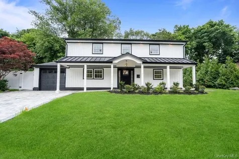 12 E Park Drive Old Bethpage NY 11804