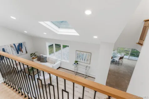12 E Park Drive Old Bethpage NY 11804