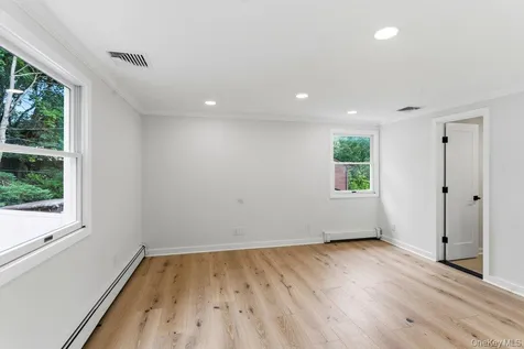 12 E Park Drive Old Bethpage NY 11804