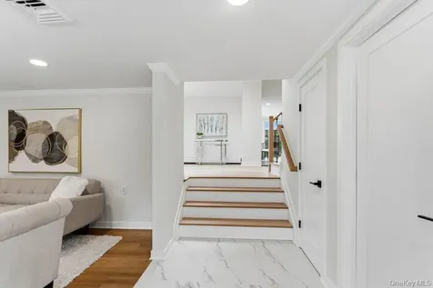 12 E Park Drive Old Bethpage NY 11804
