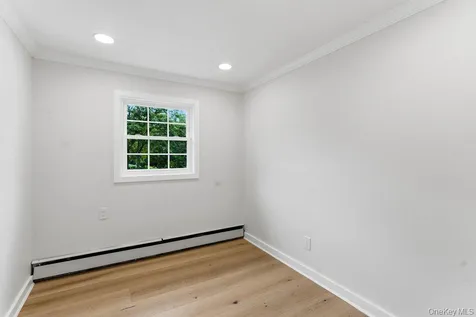 12 E Park Drive Old Bethpage NY 11804