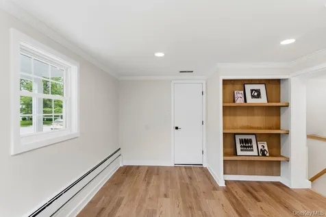 12 E Park Drive Old Bethpage NY 11804