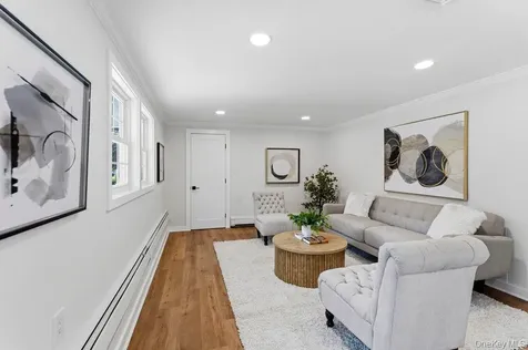 12 E Park Drive Old Bethpage NY 11804