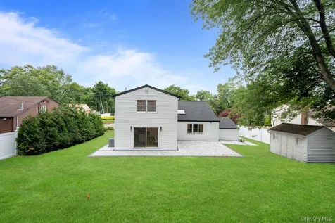 12 E Park Drive Old Bethpage NY 11804