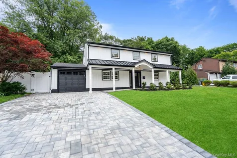 12 E Park Drive Old Bethpage NY 11804