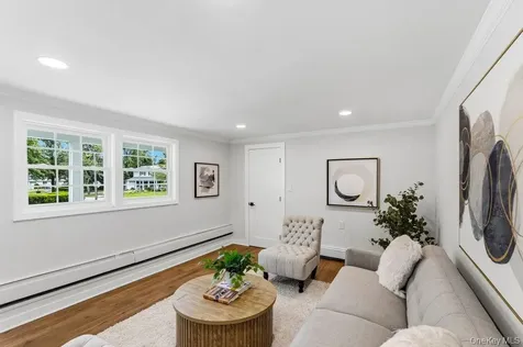 12 E Park Drive Old Bethpage NY 11804