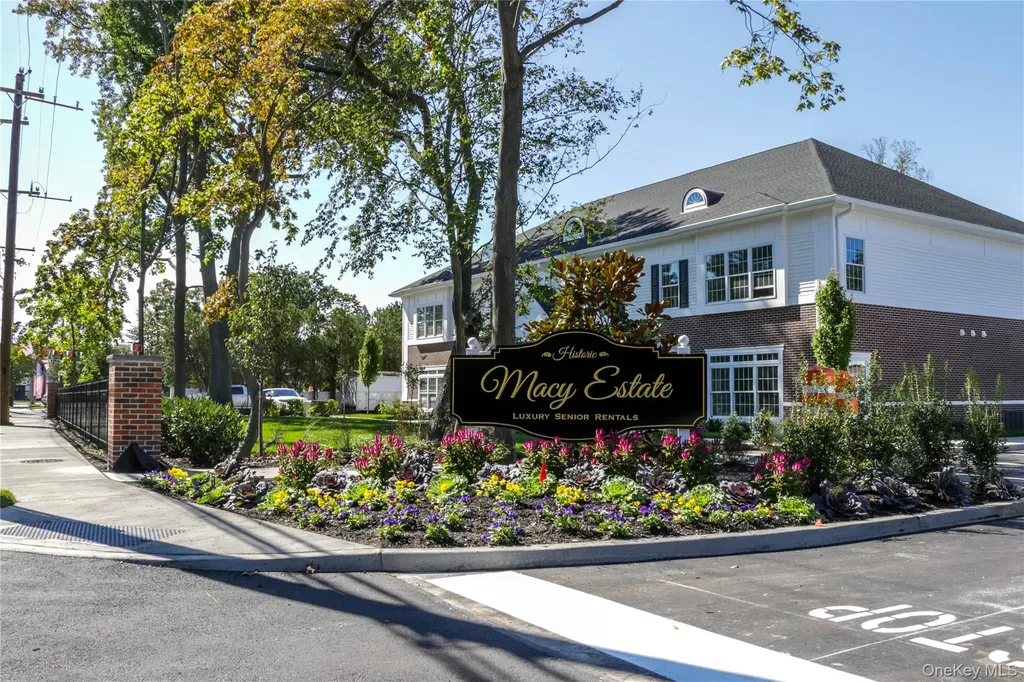 46 Islip Avenue Islip NY 11751