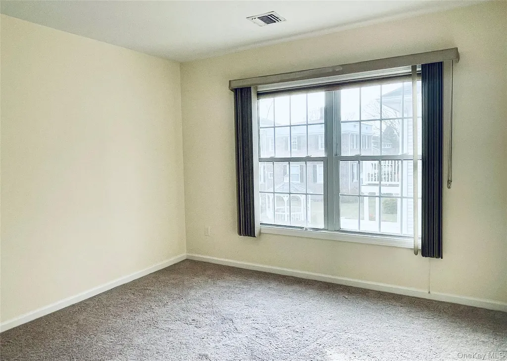 46 Islip Avenue Islip NY 11751