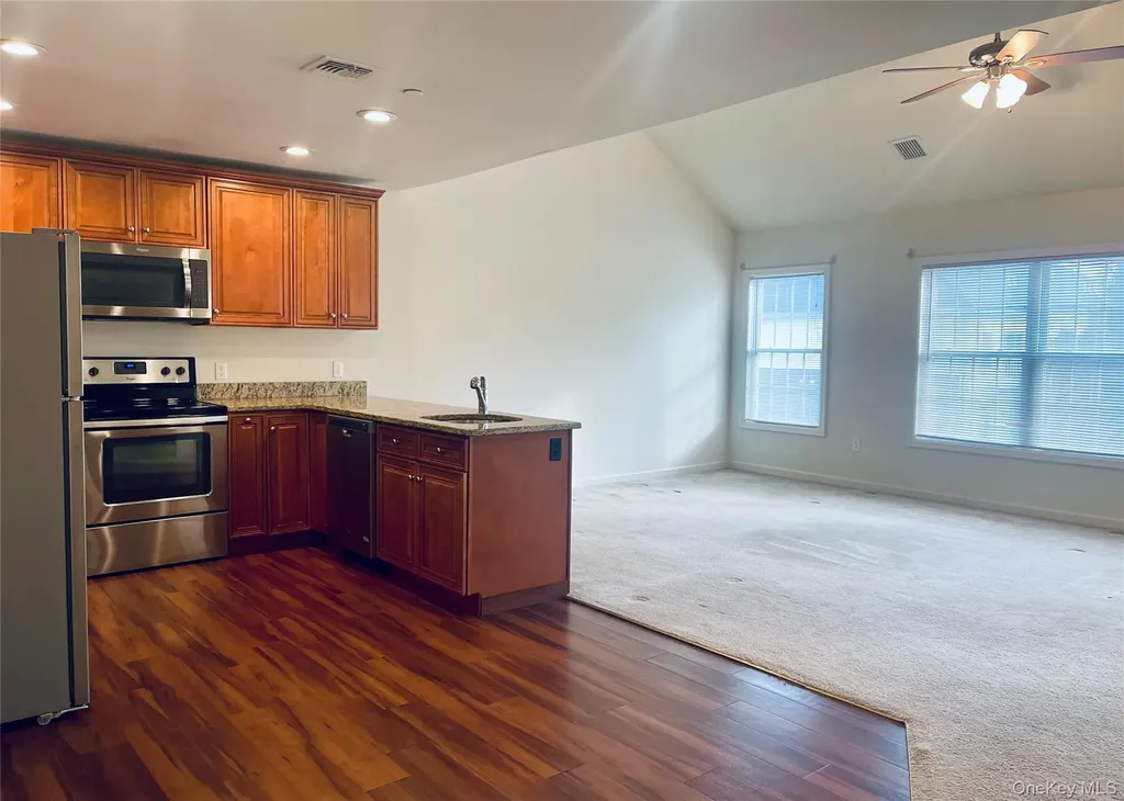 46 Islip Avenue Islip NY 11751