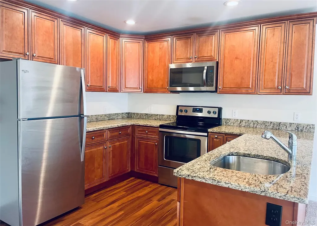 46 Islip Avenue Islip NY 11751